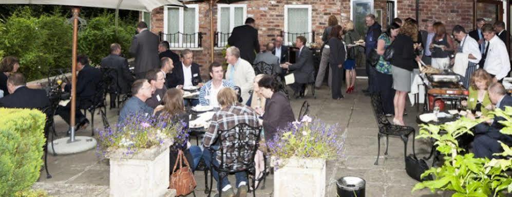 The Bridge Macclesfield Exterior foto